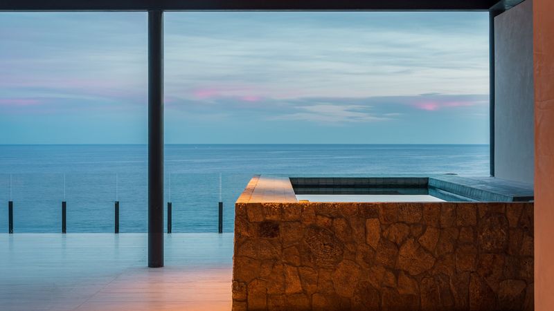 Rooftop jacuzzi